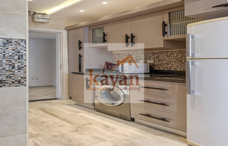 9 f487180f-2bc5-4ef2-8b76-a1ac0160b6f9. jpg