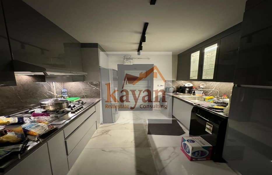 3 9dc8a7bb-78d9-437f-9765-2a86de47c934. jpg