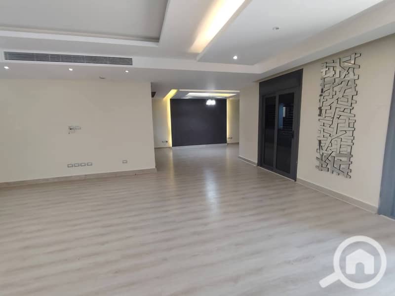 14 605348014_896415006255095_1913497653773935897_n. jpg