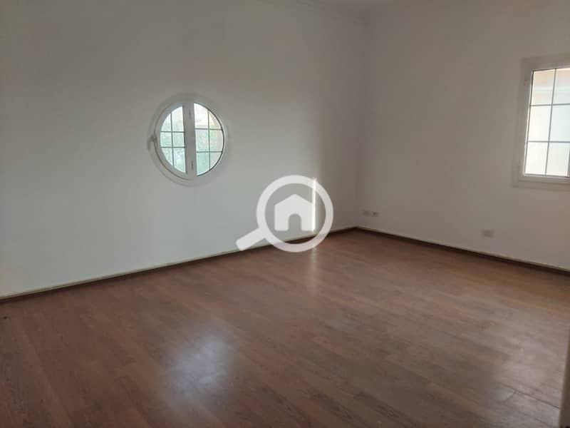 12 818b6d60-c390-432d-8259-21fc5eeb5573. jpg