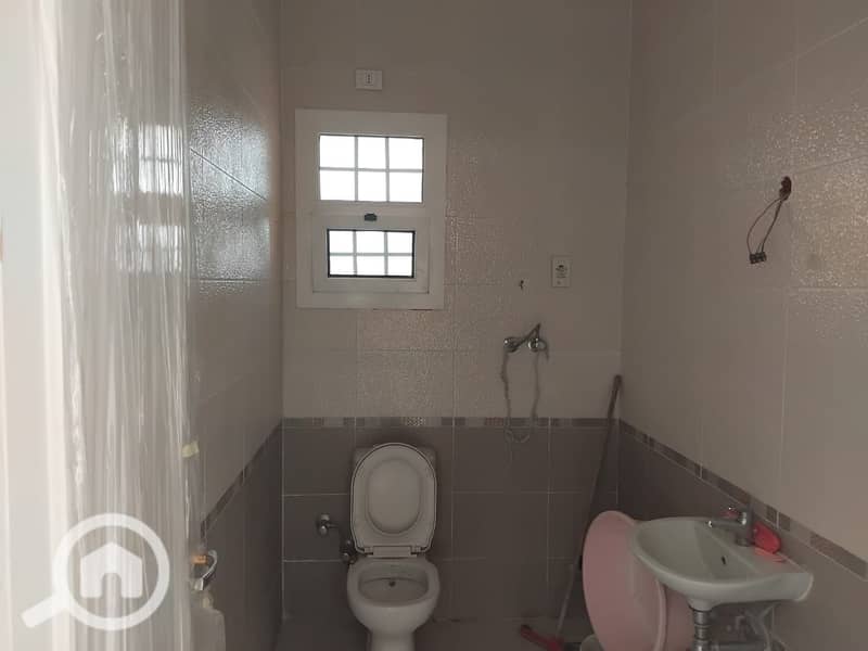 15 1c10533a-7573-4499-b1f2-dc6a90dda18e. jpg