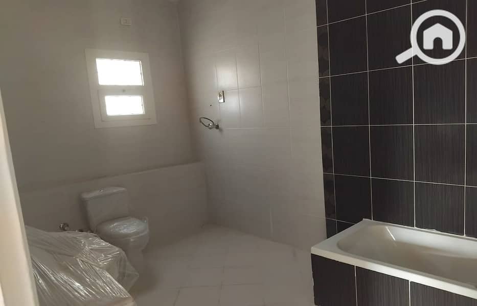 18 5f381128-d71b-44d9-bd80-6c9159ed4aaa. jpg