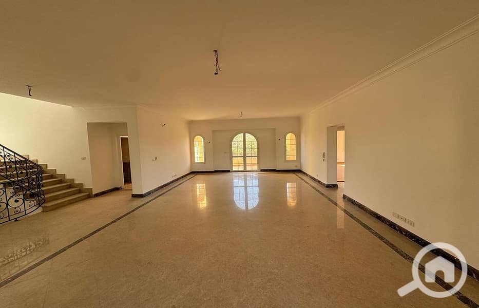 3 7395c9df-bfa3-4676-a46b-0f59010ece97. jpeg