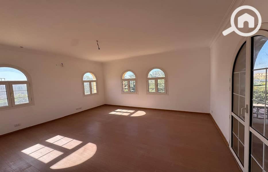 10 3f2de500-92bc-456d-83ca-15b917001071. jpeg