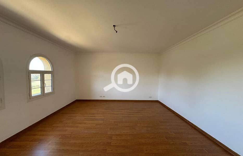 14 da8e1459-9ee7-48dd-a3d5-d872484eae9a. jpeg