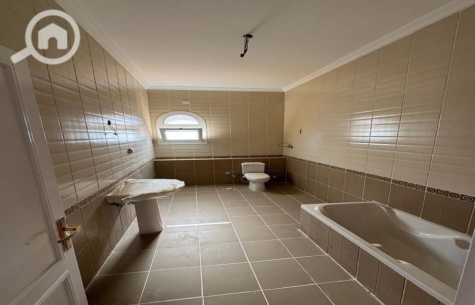 16 0972db90-dc14-4278-8351-551199231432. jpeg