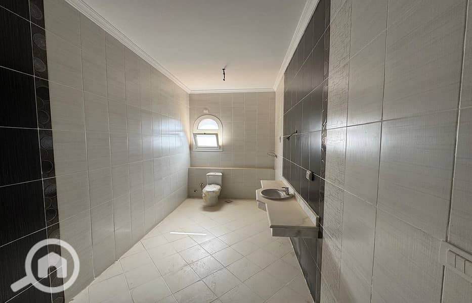 22 d248ff93-92e5-4bb6-a14f-c51e36dd3c7a. jpeg