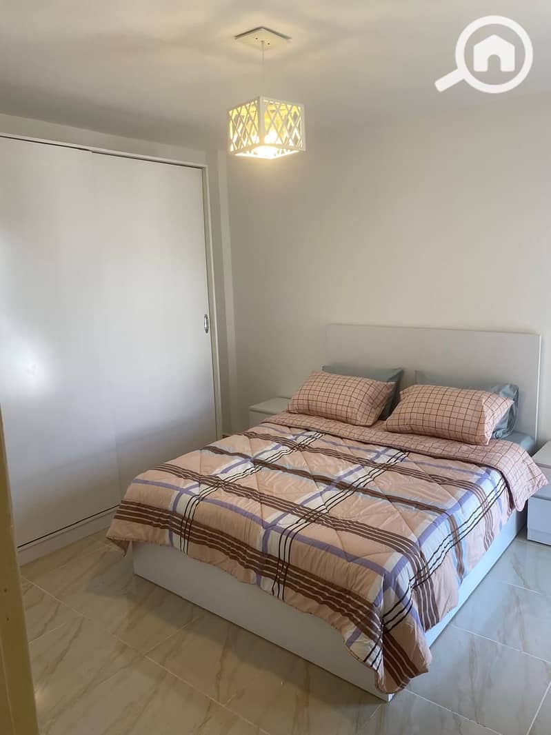 11 2e8bbc85-1a5e-4f34-a472-71891f3edf4a. jpg