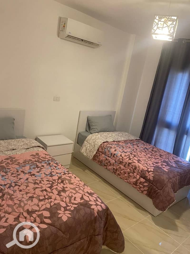 13 c648a057-2678-42af-9d14-c1f3c049e0ed. jpg