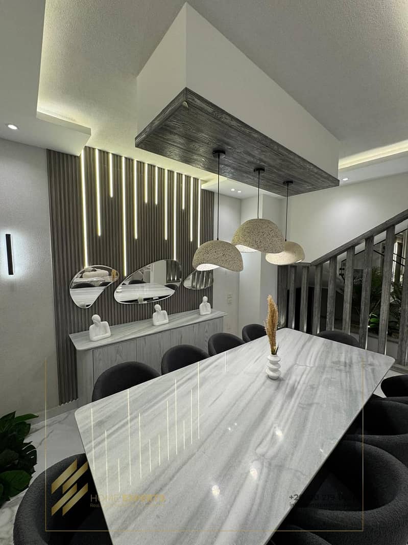 13 7c0b7b95-3693-4401-a1c3-13b46784c1aa. jpg