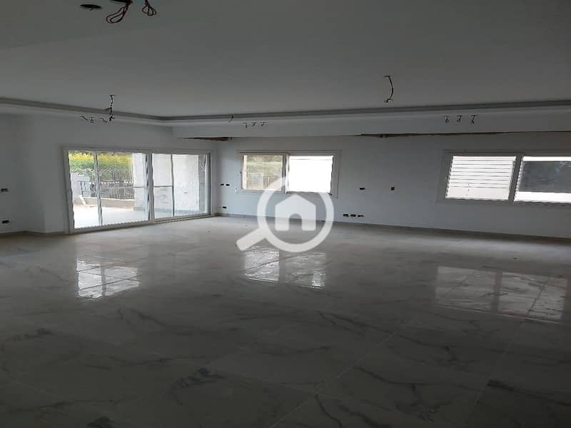 2 074218a9-d831-4f94-83fa-f95583ae7ff3. jpg