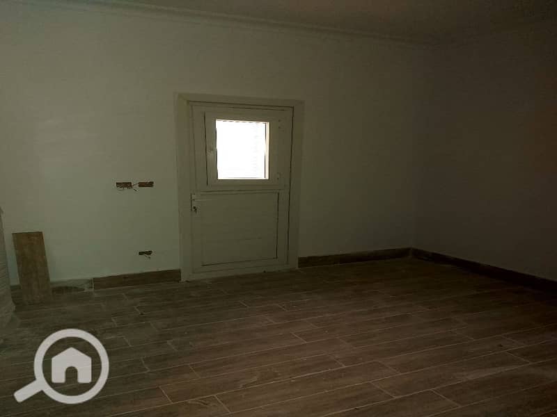 5 4fce3caf-6cf8-4311-8248-7705b637a2e9. jpg