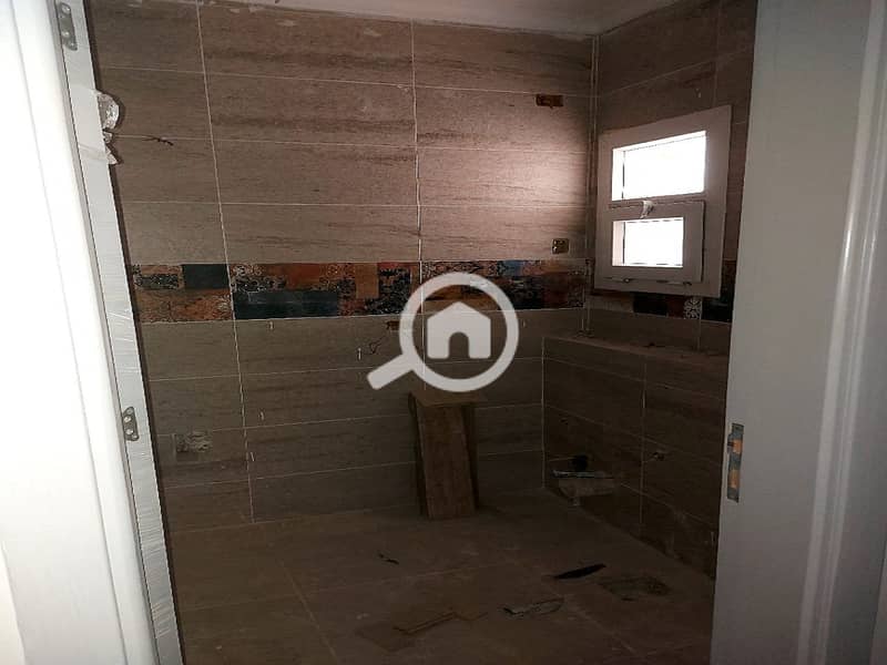 7 72aa3654-66b3-4893-8251-d676fd3aa7f1. jpg