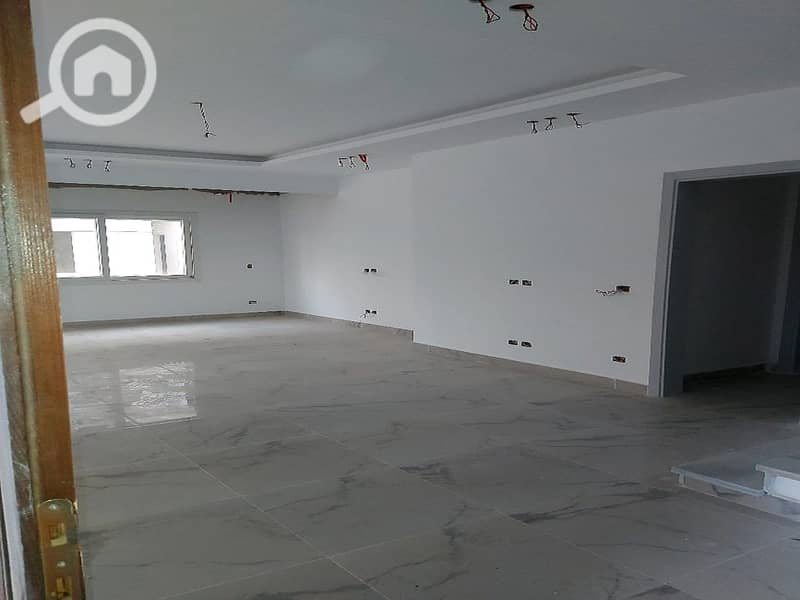 14 c24f3838-cf2f-490a-988d-83178c32d22b. jpg