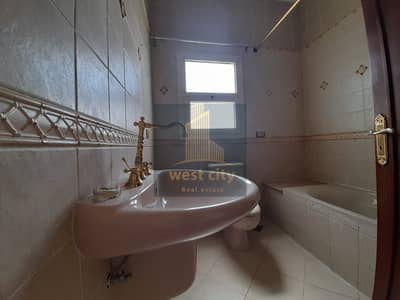 4 Bedroom Villa for Sale in Sheikh Zayed, Giza - WhatsApp Image 2022-06-07 at 1.46. 14 PM (1). jpeg