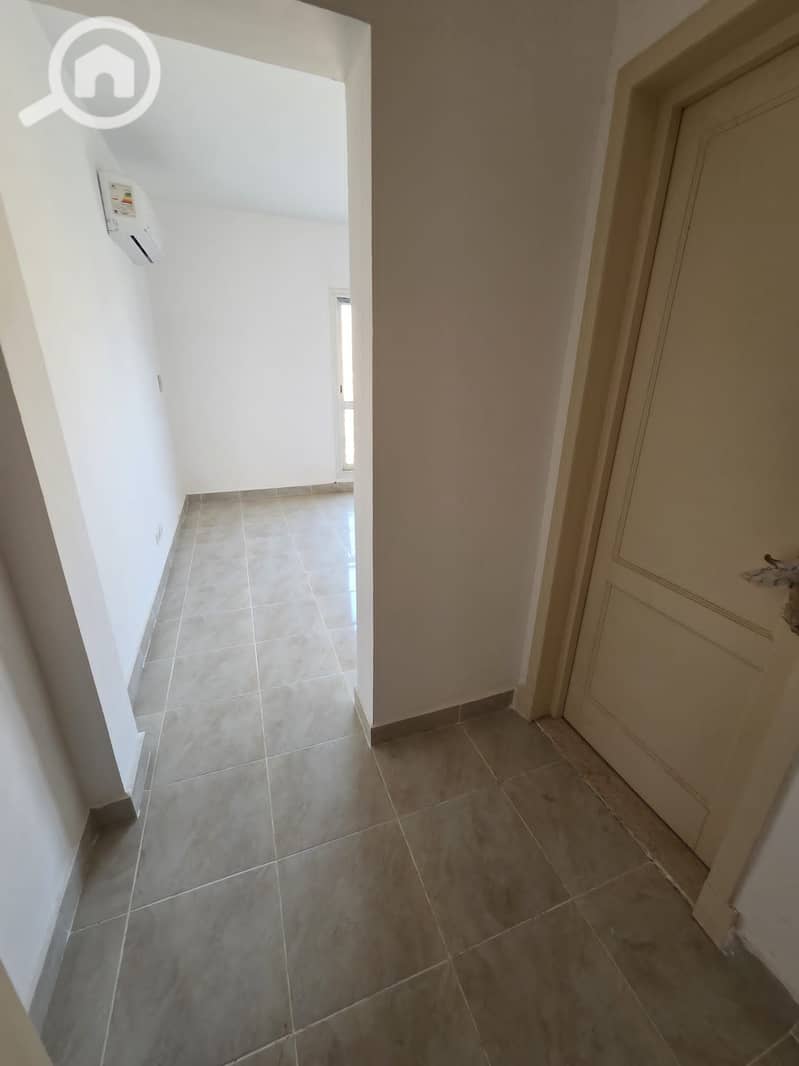 3 8ab961f2-9586-4b19-a083-71a1fcd8ebfe. jpg