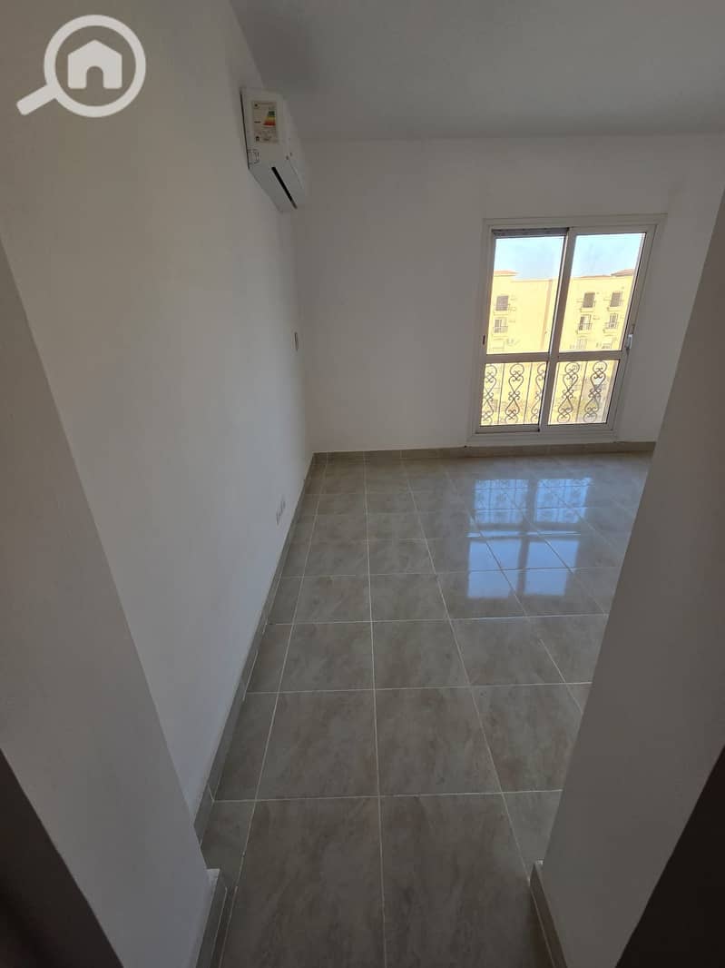 8 b30e9f51-1bdf-405d-81fc-86adaf4ddc1f. jpg