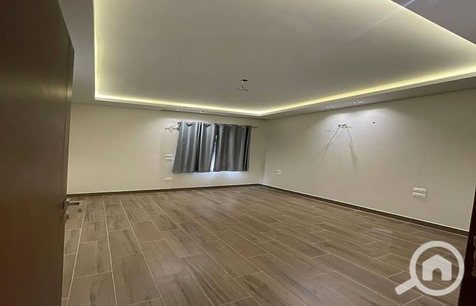 6 0caa3f71-5489-45d3-91c0-b569549f8dad. jpg