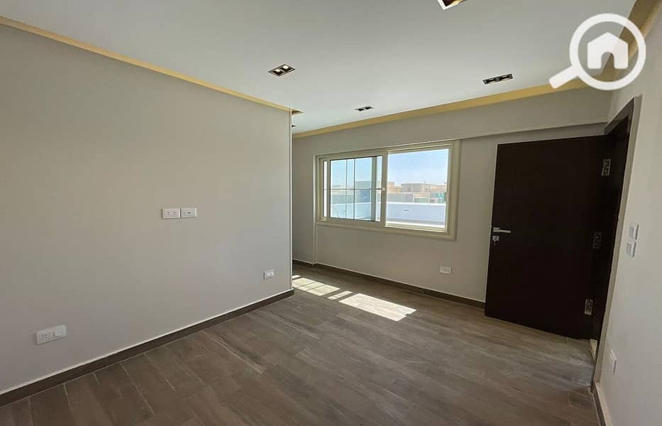 8 b27af5c5-e450-4e79-bbd9-87fae2596586. jpg