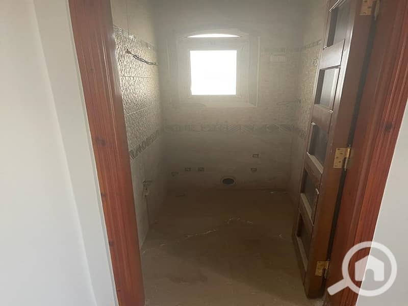 9 d16bdd4c-aabf-4c53-9cdd-d40e753ac0fb. jpg