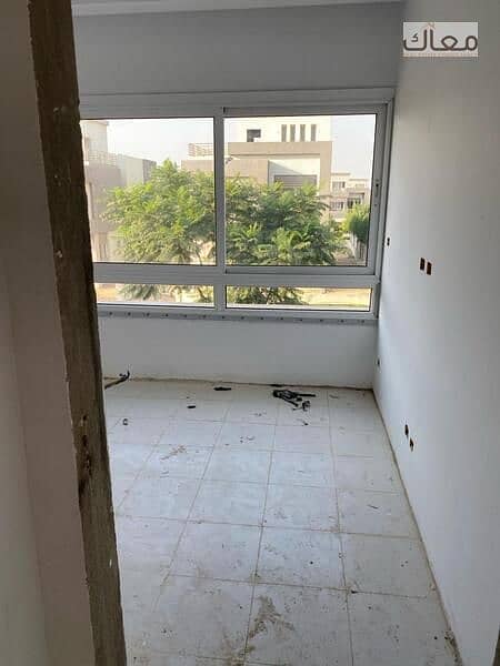 8 93bbb06a-5d99-4e61-96a5-6f31c0f6abd0. jpeg