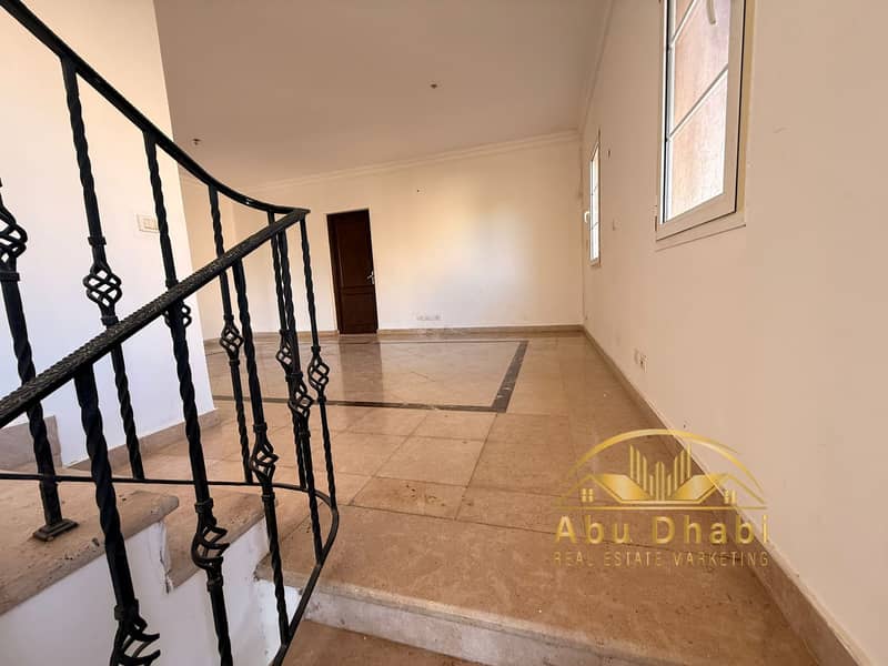 7 6a7f8686-359b-45f9-845d-cd68d4ffac94. jpg