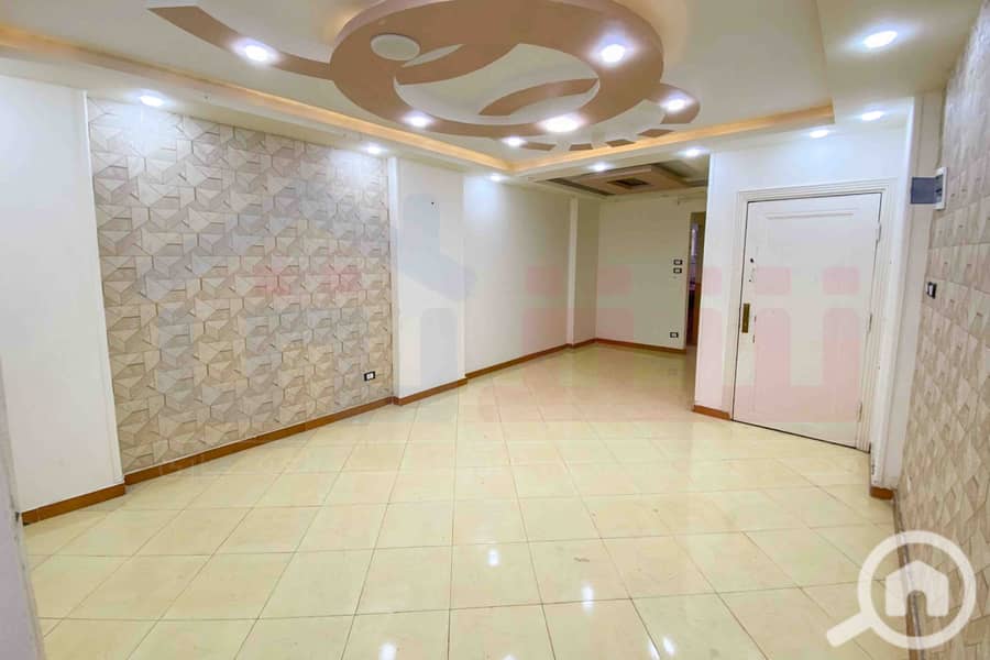 2 WhatsApp Image 2025-12-23 at 16.02. 04 (1). jpg