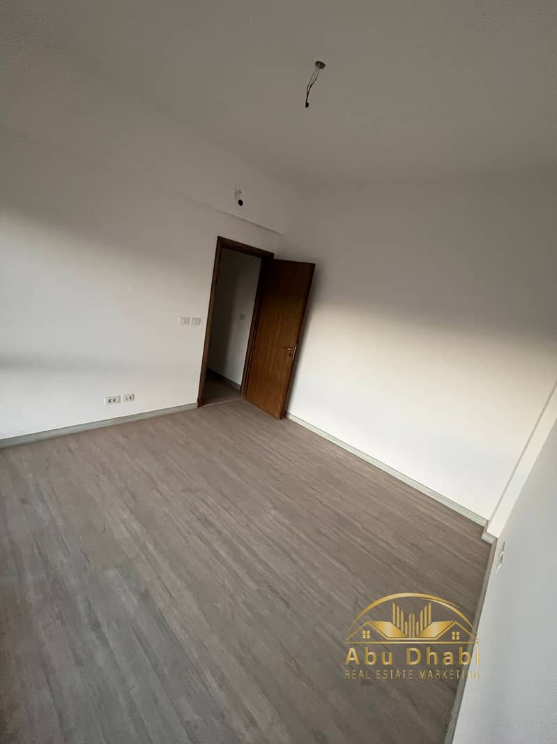 7 4cc20319-259a-449e-a21a-94219a1f4e01. jpg