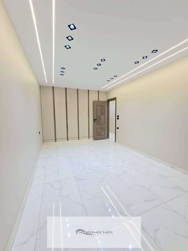 18 WhatsApp Image 2025-12-26 at 10.21. 17 PM. jpeg