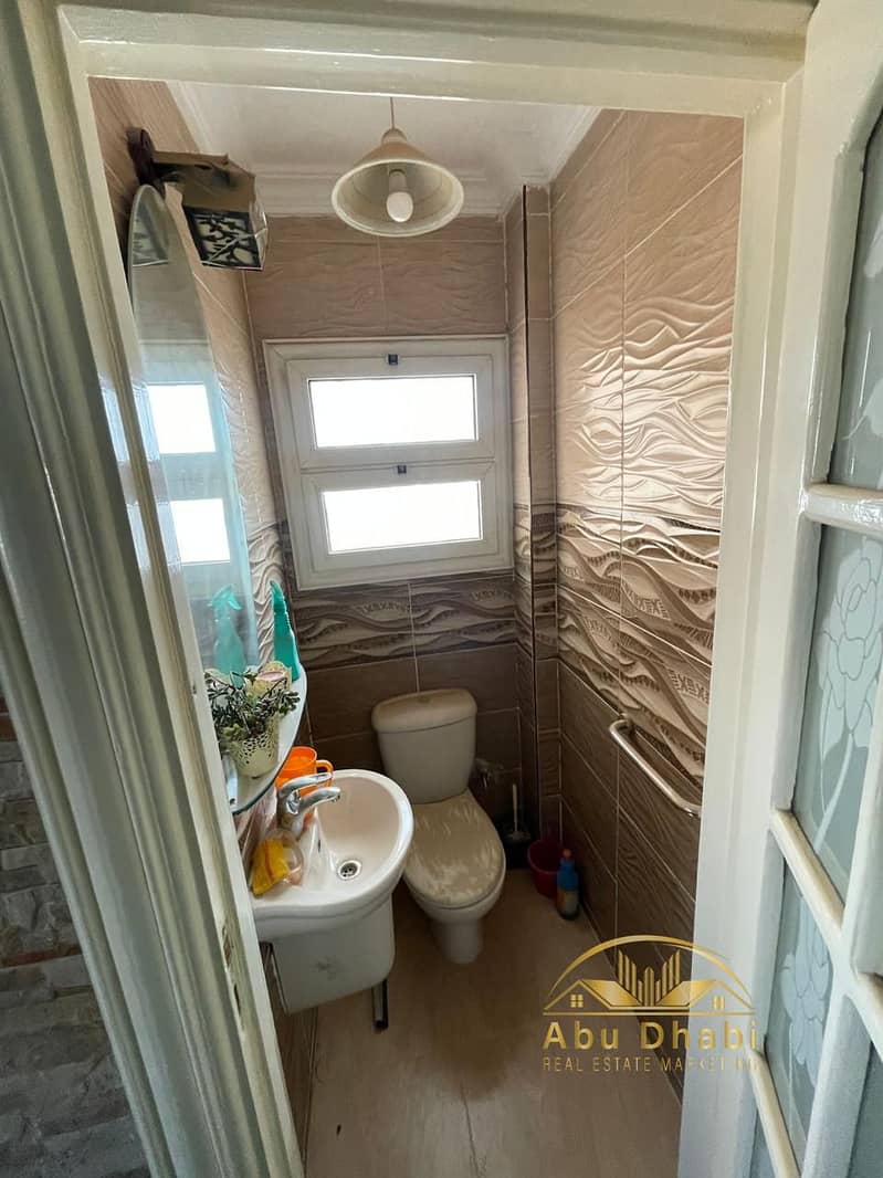 8 7a0f9739-f7e4-449a-9f70-7276a49aa3f8. jpg