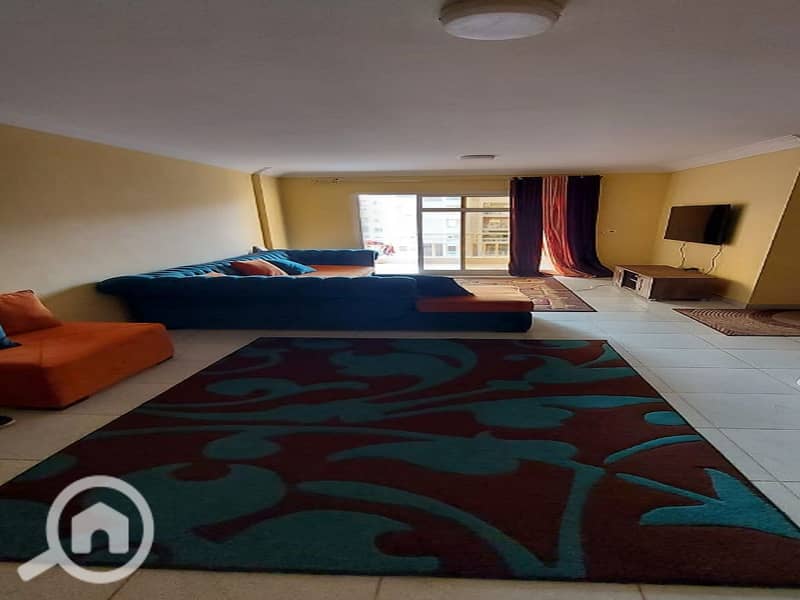 4 66db9b2e-913b-477b-9f22-a8a3cae72e78. jpg