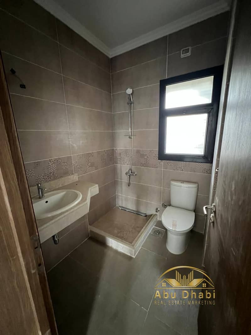 6 605123485_1479208980875418_8599086701607769607_n. jpg