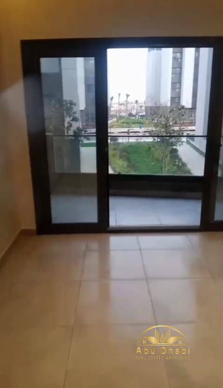 2 d2a64a96-ecb5-40d5-b132-fff12e663633. jpg