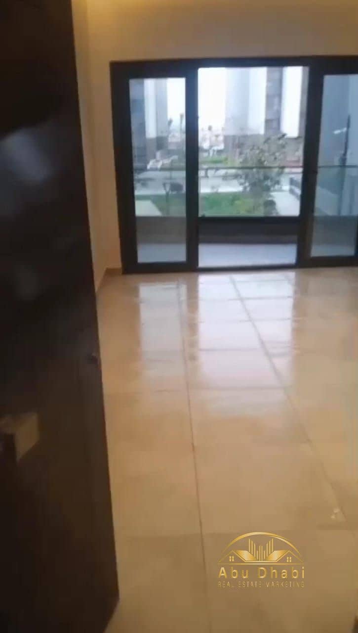 3 103ee5b8-71aa-4ed2-b323-45df406c2bdf. jpg