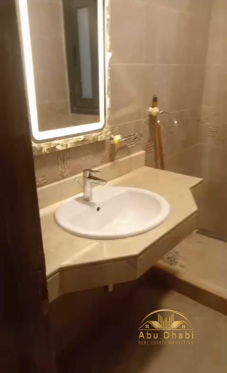 5 6948f715-d9ca-4e1d-a39f-603672b3dac7. jpg