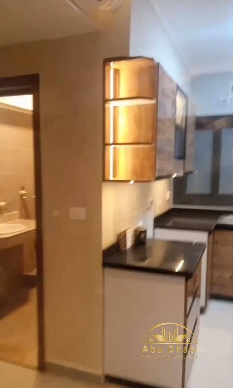 6 db1a4827-4955-40f6-b01d-ade2613d871e. jpg