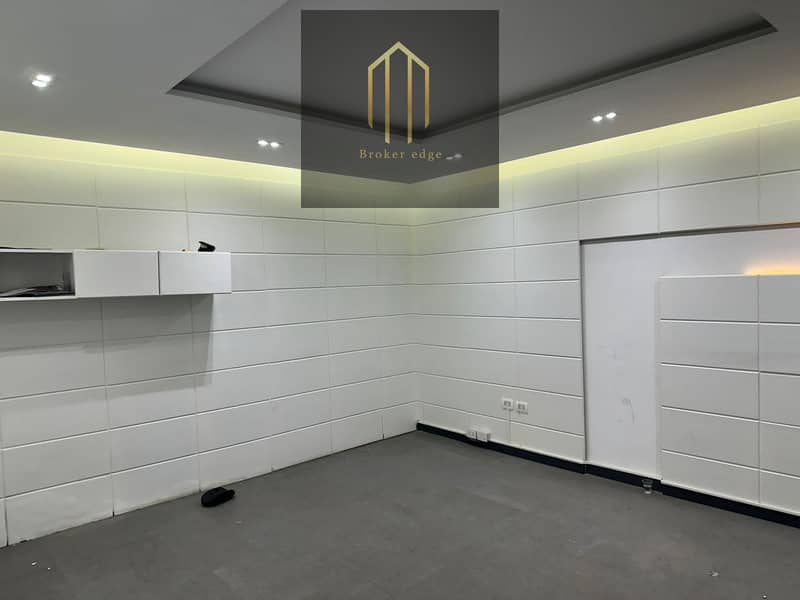 1000498788. jpg 1000498788. jpg