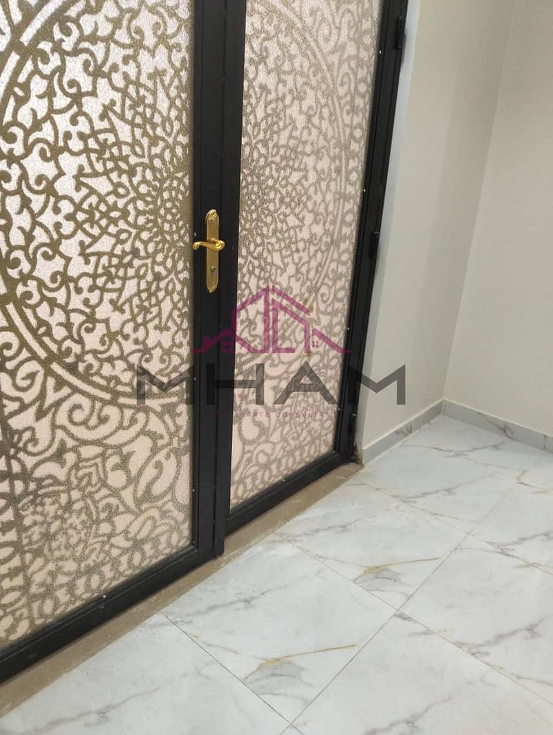 3 photo_5938225086739450928_y. jpg