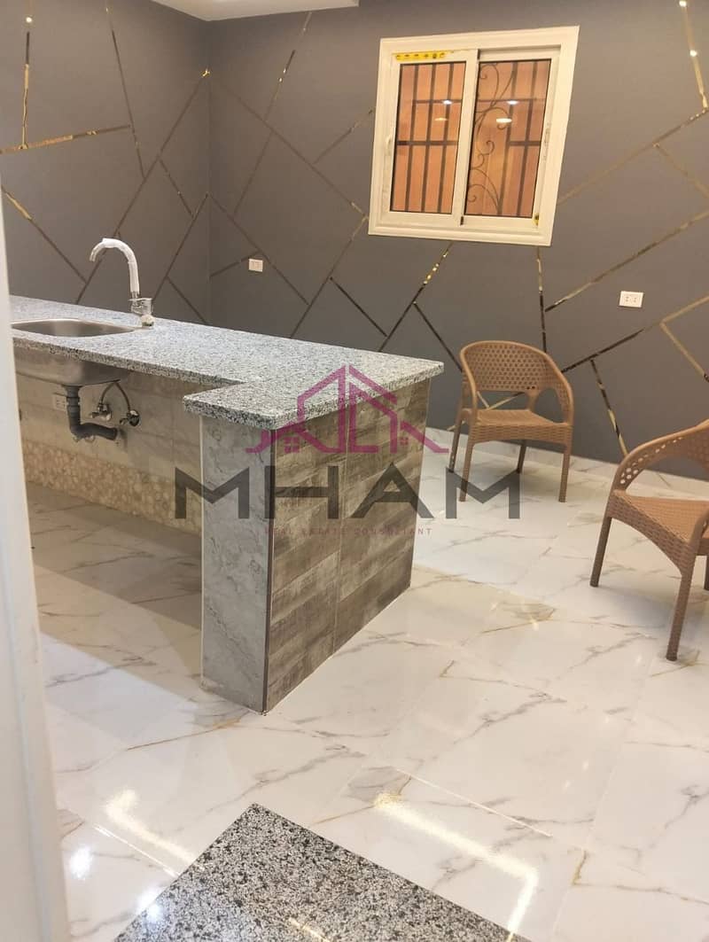 7 photo_5938225086739450932_y. jpg