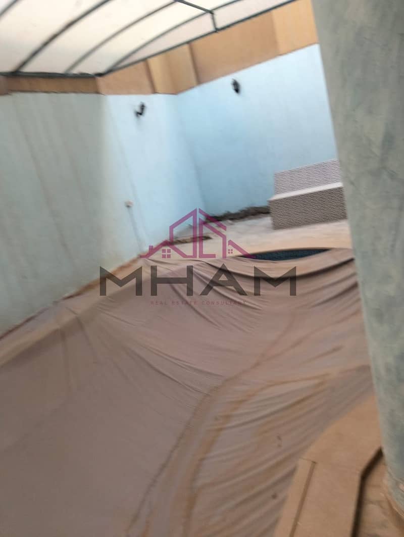 14 photo_5938225086739450940_y. jpg