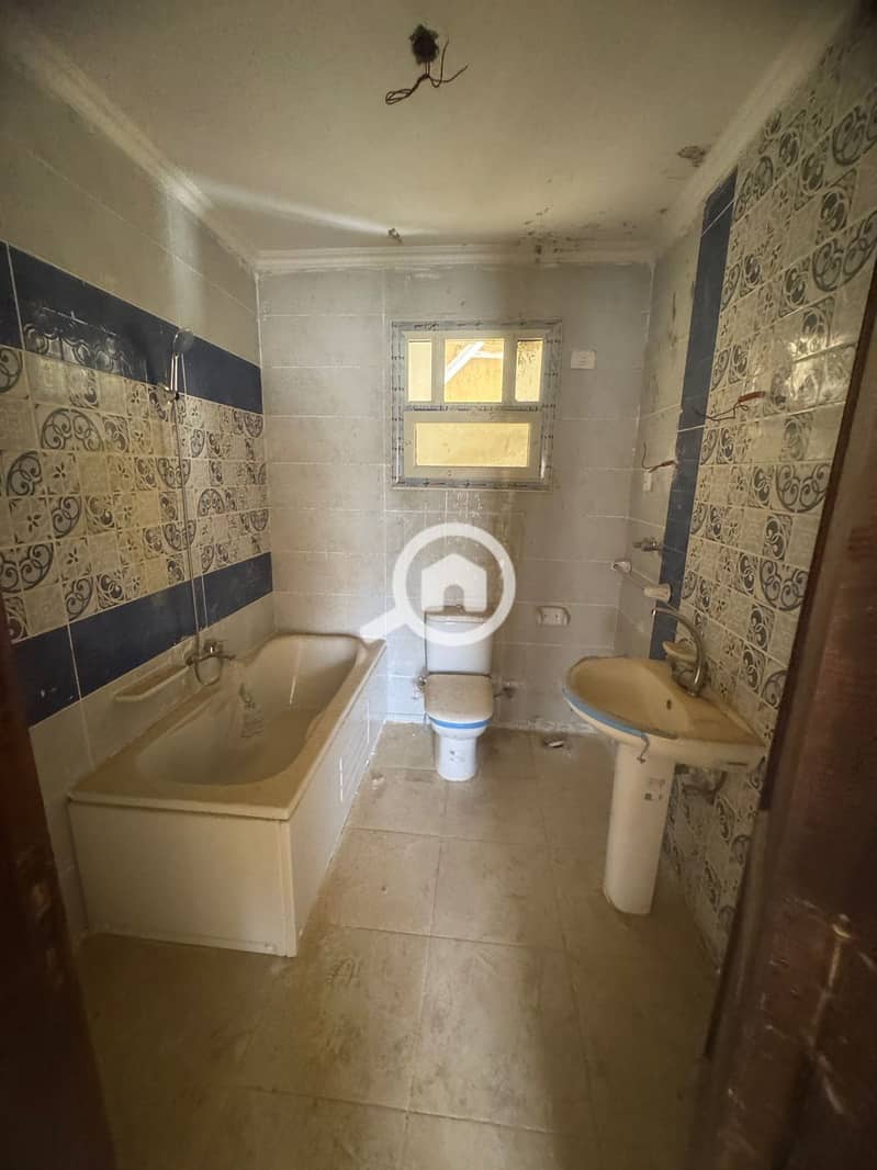 5 WhatsApp Image 2025-12-06 at 17.45. 06_69ad3b94. jpg