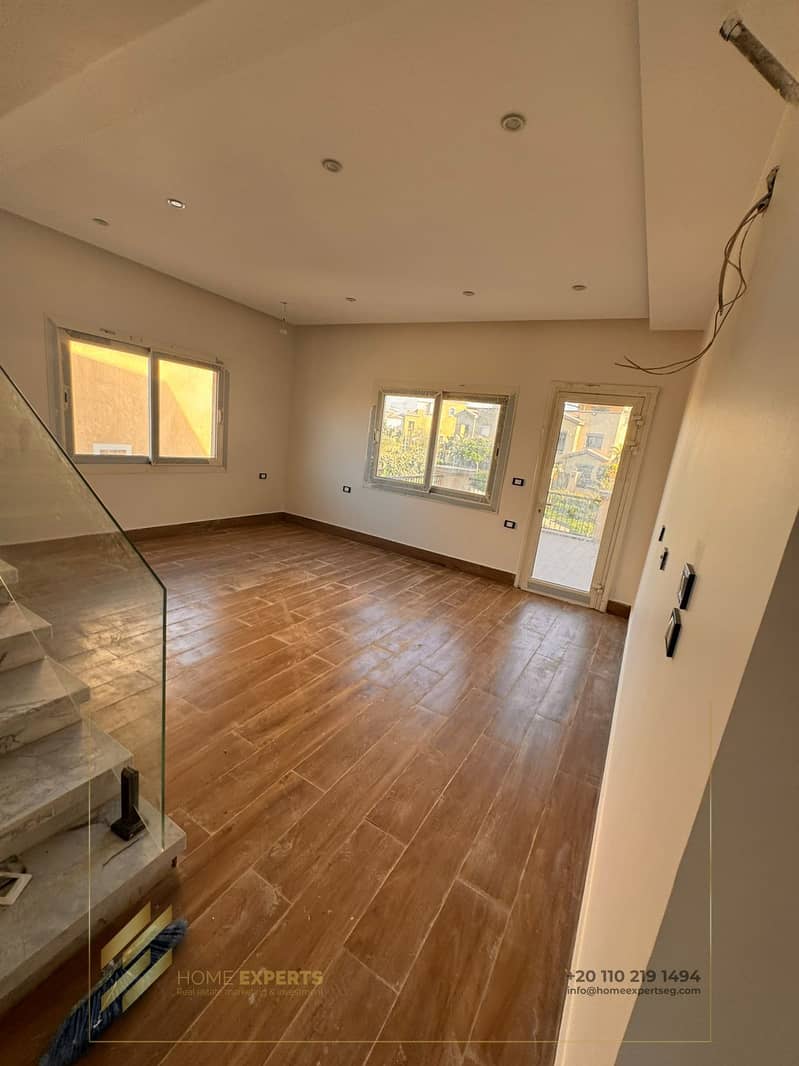 6 8e5c0a88-c7f5-4670-992d-ad8dfb2dc378. jpg