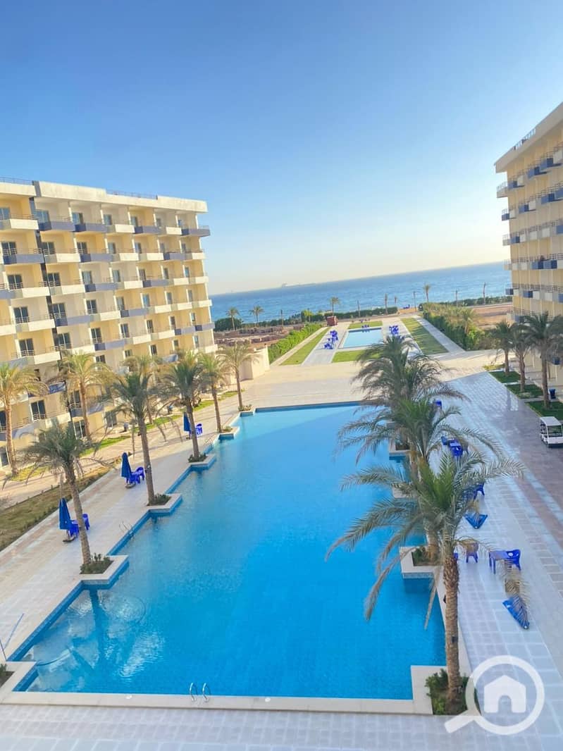 10 ad3617d9-eb0e-495d-b9ee-2b5064d1c180. jpg