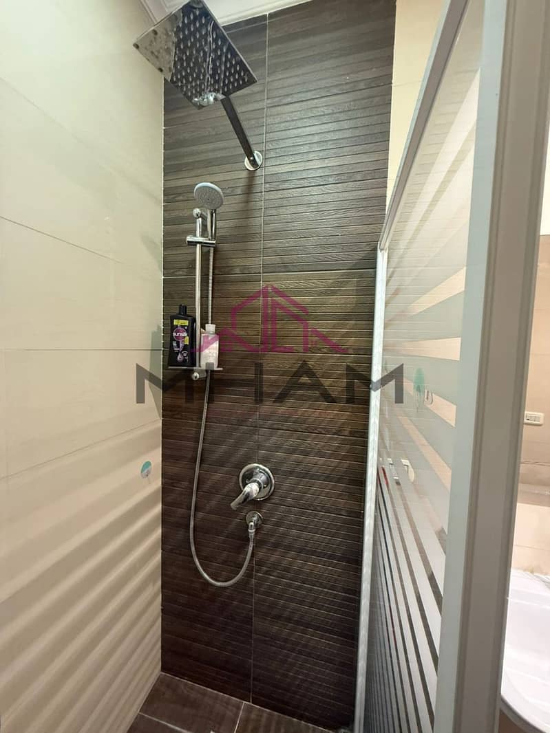 3 photo_5938251440658779029_y. jpg