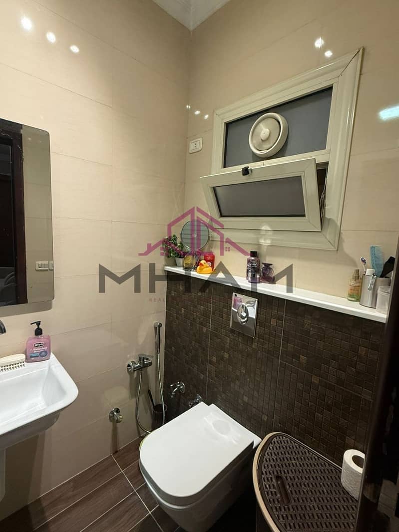 10 photo_5938251440658779038_y. jpg