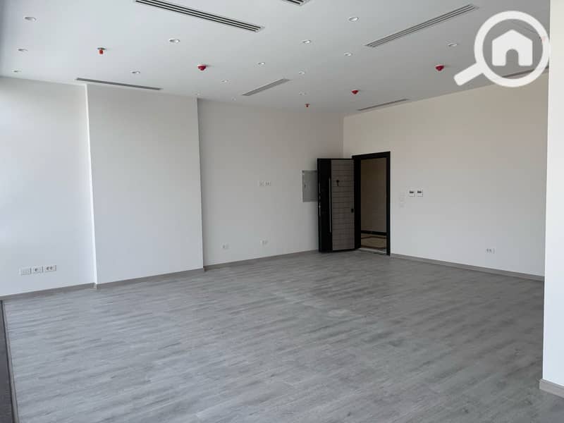 2 WhatsApp Image 2025-04-30 at 2.53. 22 PM. jpeg