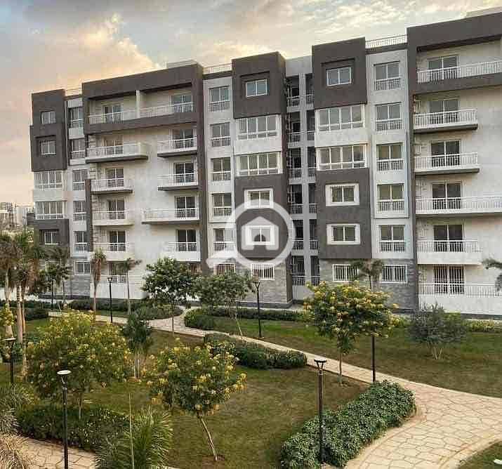 4 c889149c-8eec-4e8e-95cb-33ce8e44fc8a. jpg