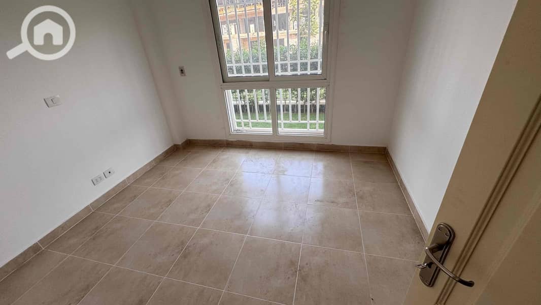 10 779dc870-adbe-432e-8386-1c20c96c2ef3. jpg