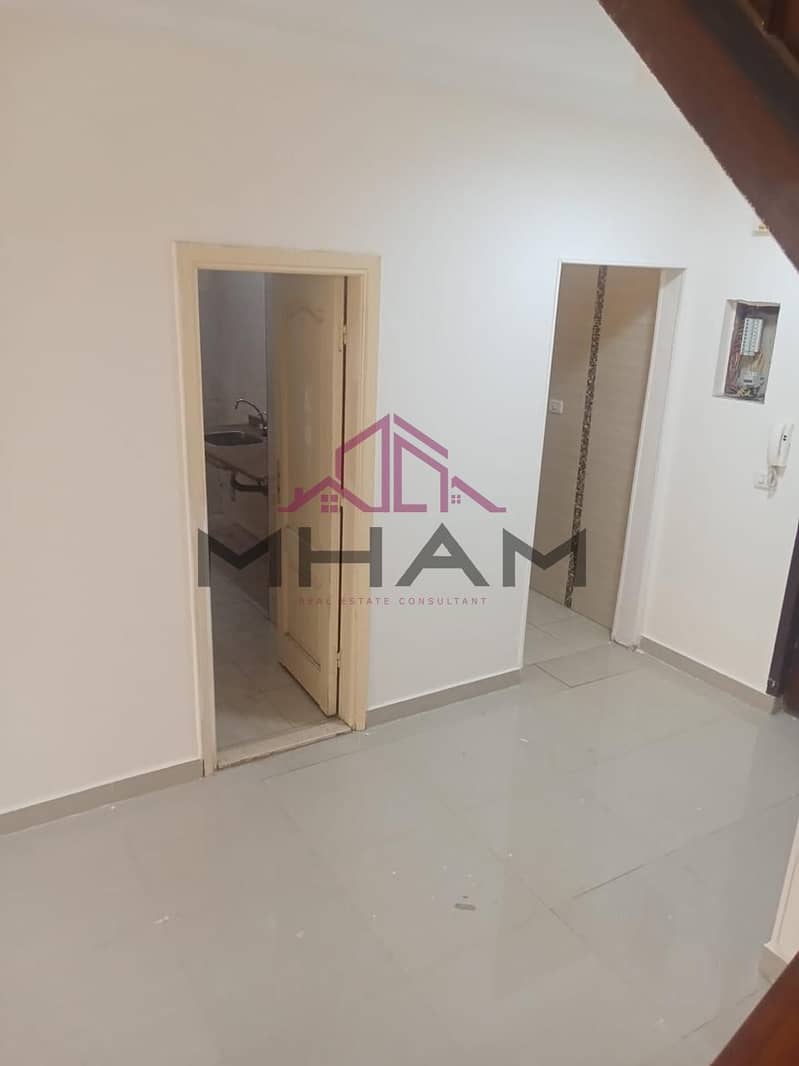 4 photo_5938097070944226425_y. jpg