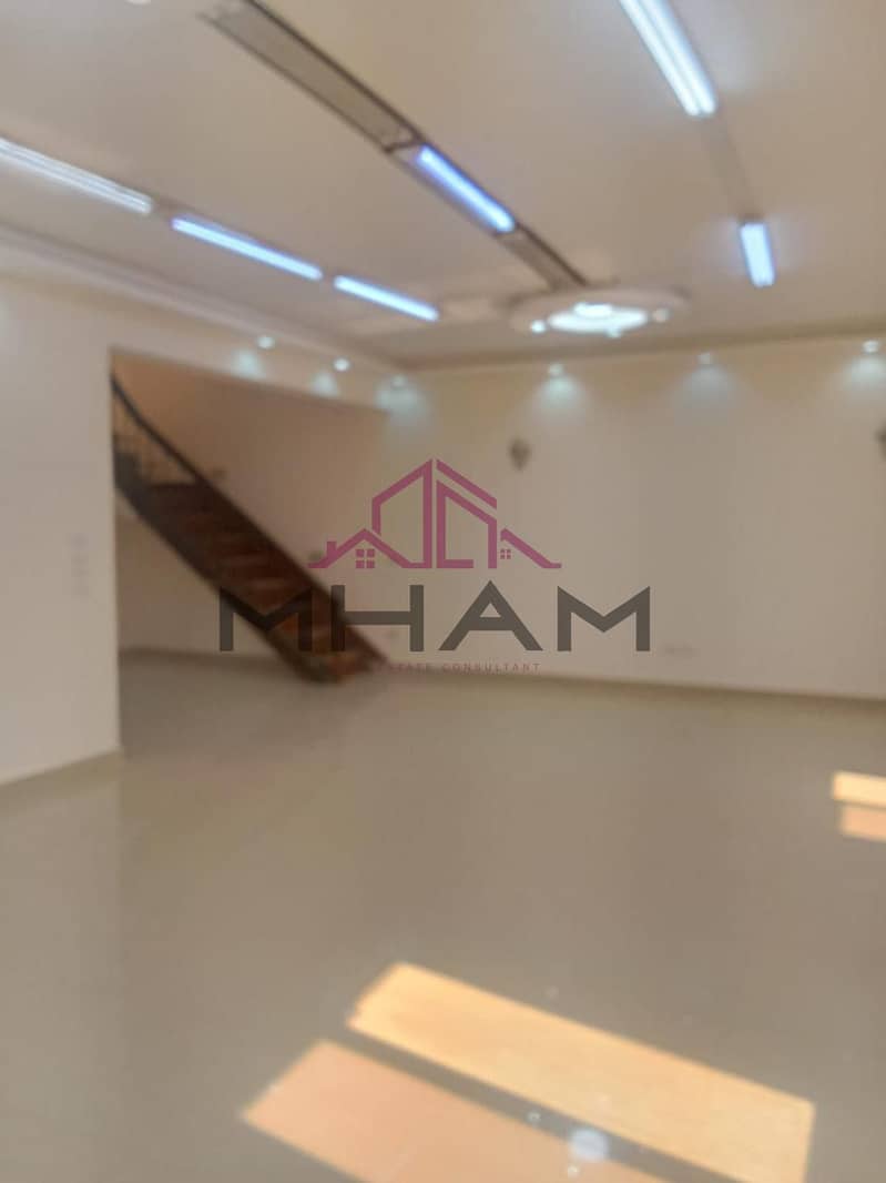 5 photo_5938097070944226426_y. jpg